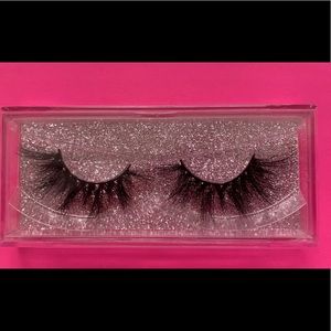 🍭🍬MOVANTI TRAP LASHES🍬🍭